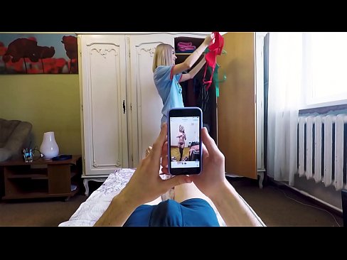 ❤️ Nevlastná sestra urobila svojmu bratovi semeno tesne predtým, ako mama prišla domov ❤ Porno video na nás ﹏
