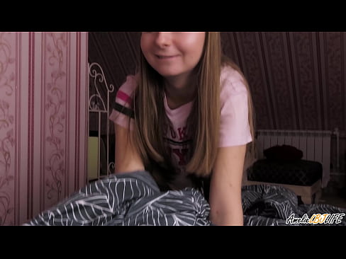 ❤️ Blondínka hlboko vysaje svoju BFF a dostane semeno do úst ❤ Porno video na nás ﹏